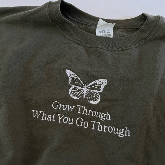 Olive Green Women's Sweater - Picture 2 of 4